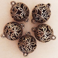 One Off Wonders - Heavy Weight Hollow Flower Bead Connectors with 2 Loops, Antique Gold, pack of 5